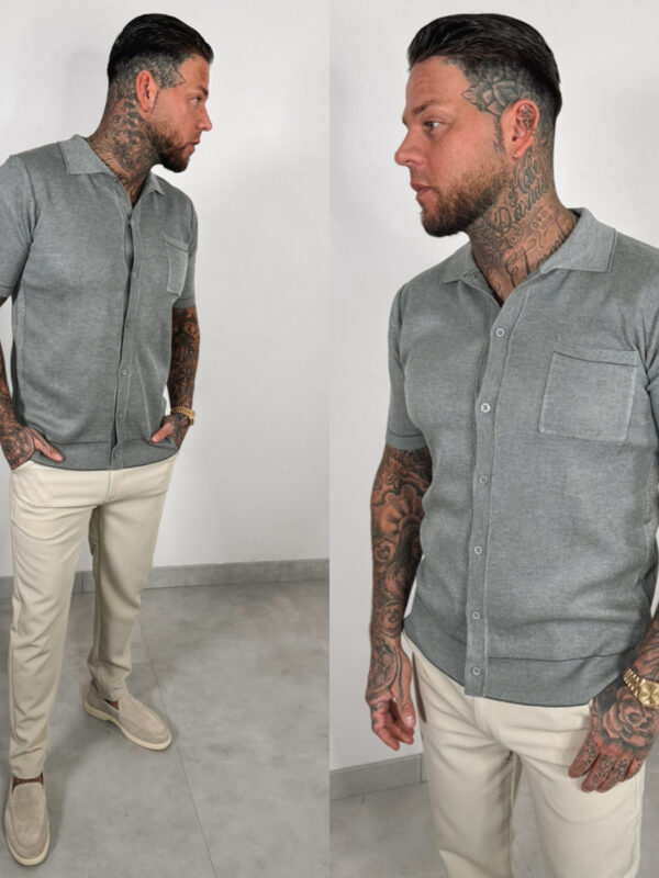 KNITTED BUTTON POLO - grey