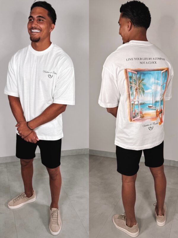 VACATIONS & COCKTAILS TEE - white