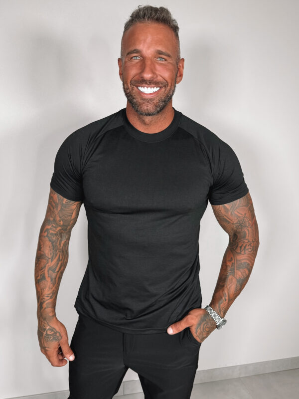 Relaxed Basic Tee - Black