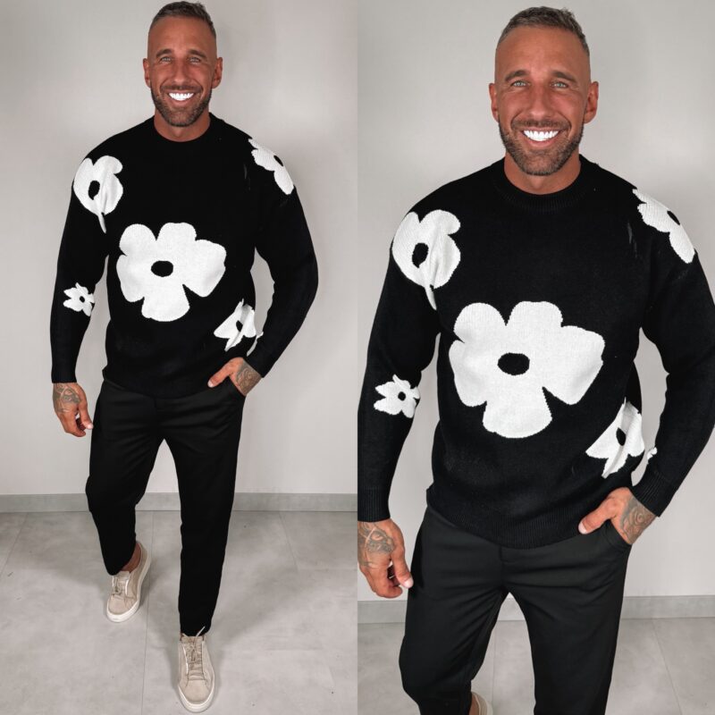 Big Flower Sweater - Black