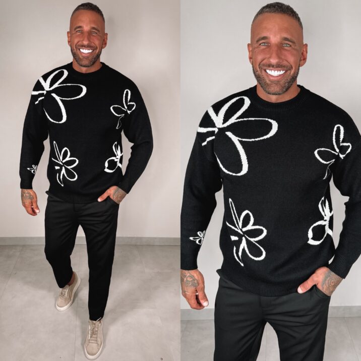 Sketch Flower Sweater - Black