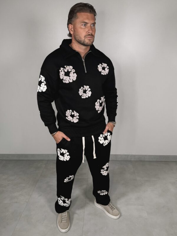 Inspired Flower Joggingsuit - Polo Black