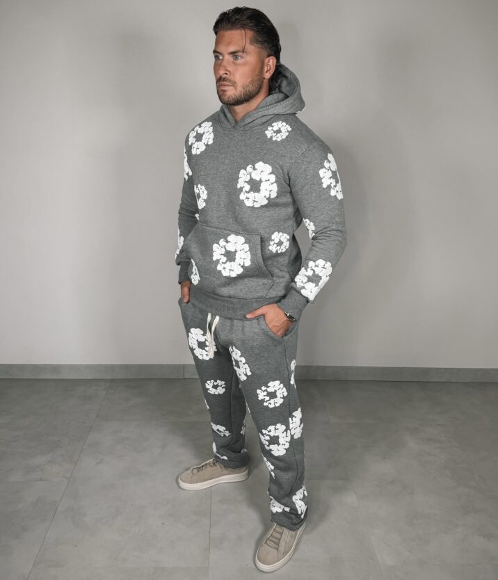 Inspired Flower Sweater Joggingsuit - Grey