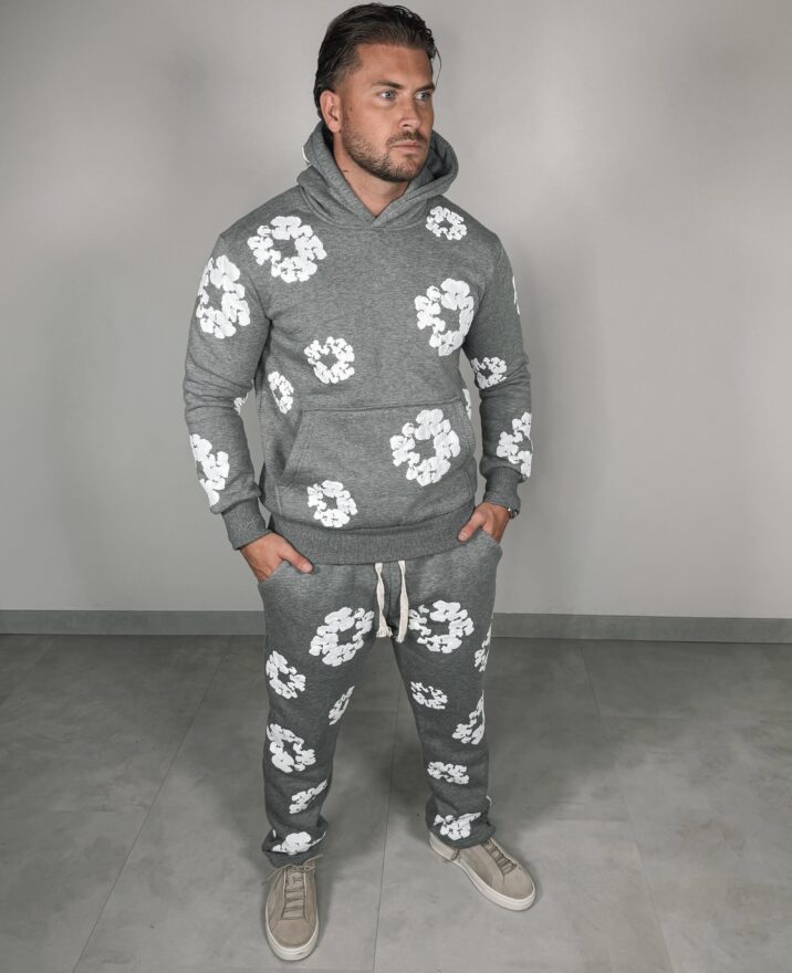 Inspired Flower Sweater Joggingsuit - Grey