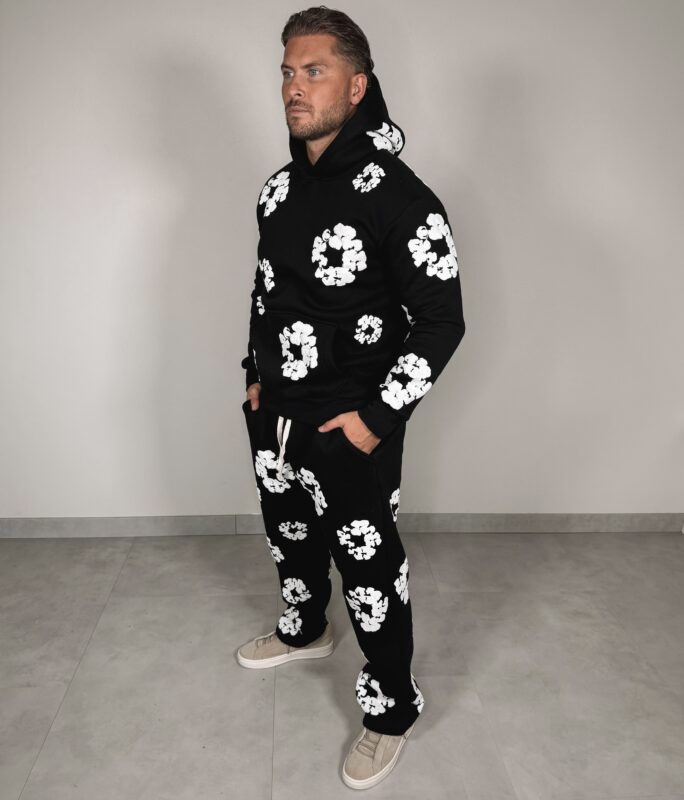 Inspired Flower Sweater Joggingsuit - Black/White