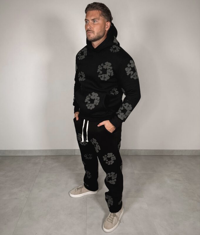 Inspired Flower Sweater Joggingsuit - Black/Grey