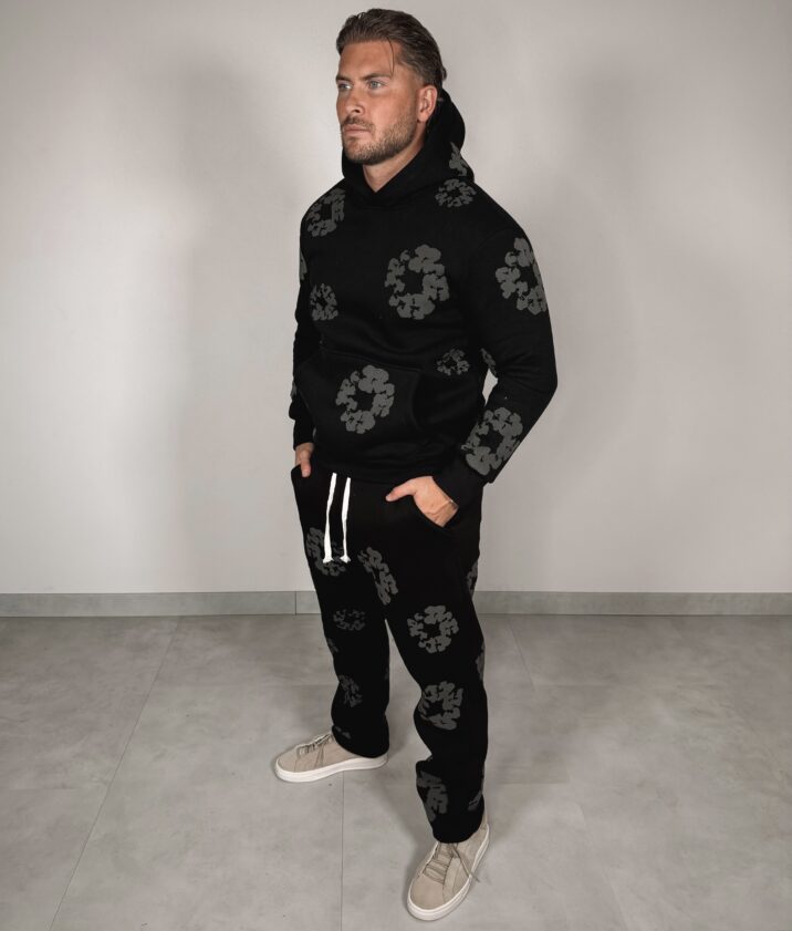 Inspired Flower Sweater Joggingsuit - Black/Grey