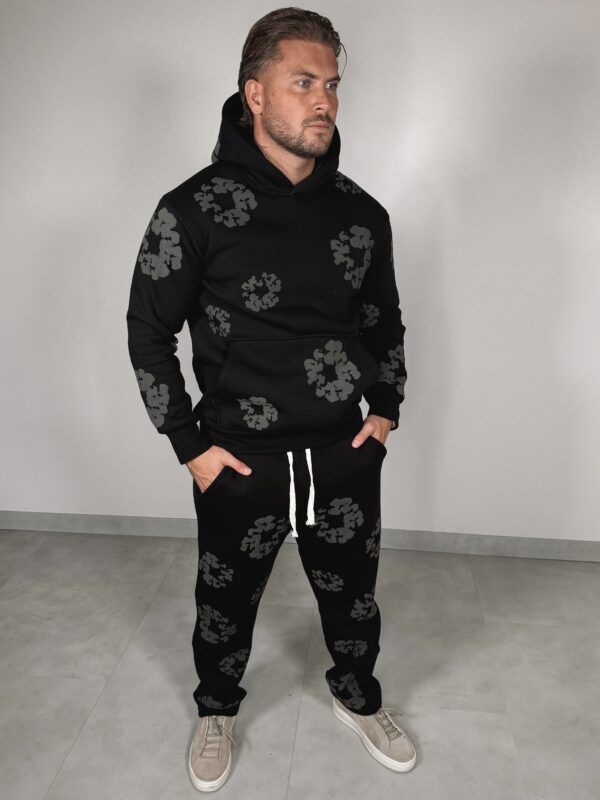Inspired Flower Sweater Joggingsuit - Black/Grey
