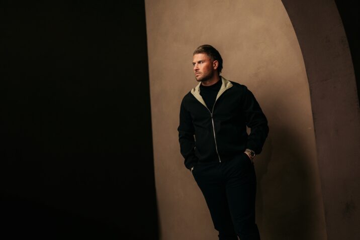 The New Reversible jacket - Black/Beige