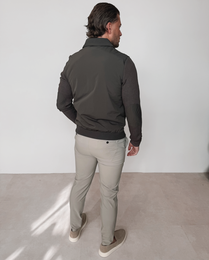 Knitted sleeve jacket - Choco