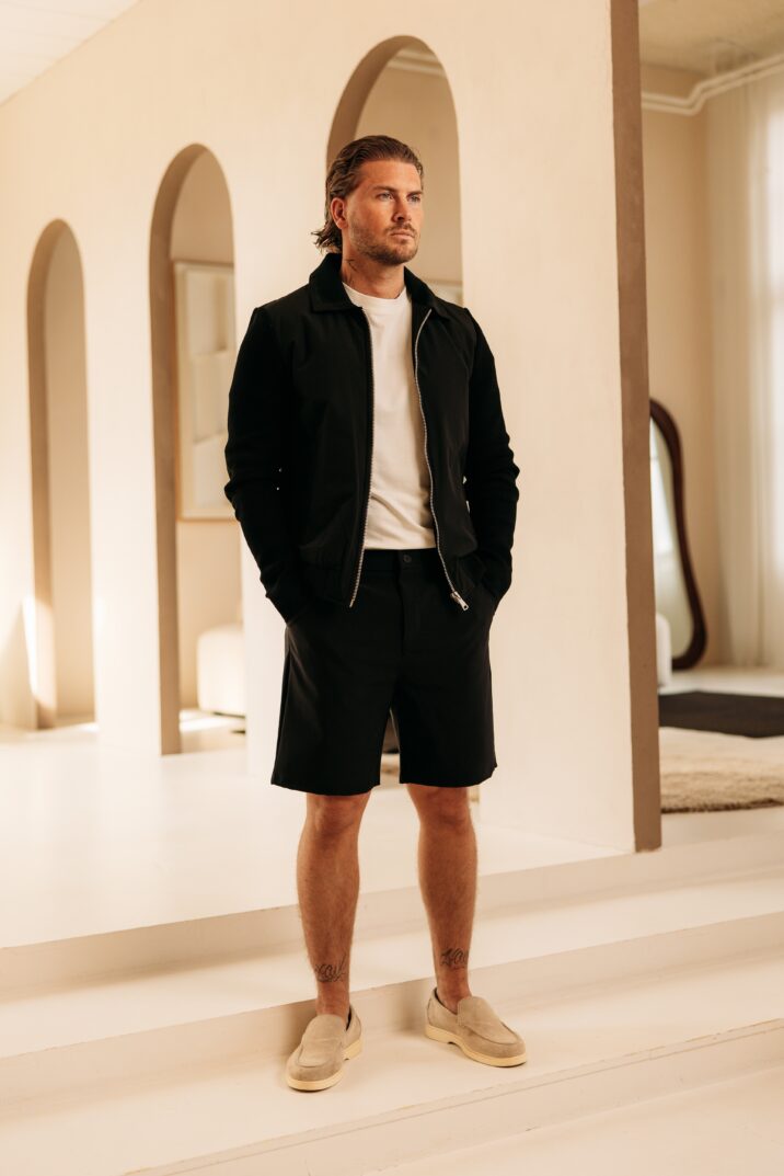 Knitted sleeve jacket - Black