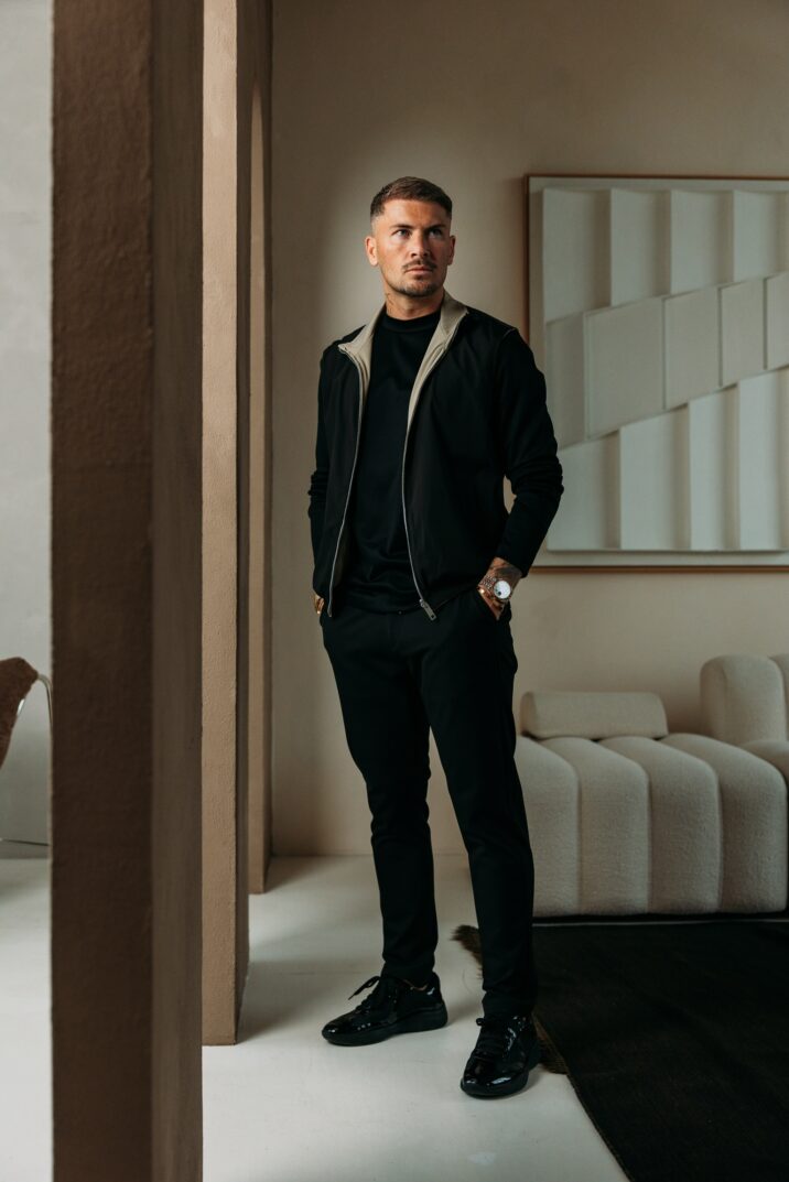The New Reversible Bodywarmer - Black/Beige