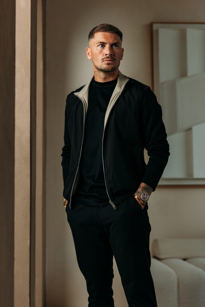 The New Reversible Bodywarmer - Black/Beige