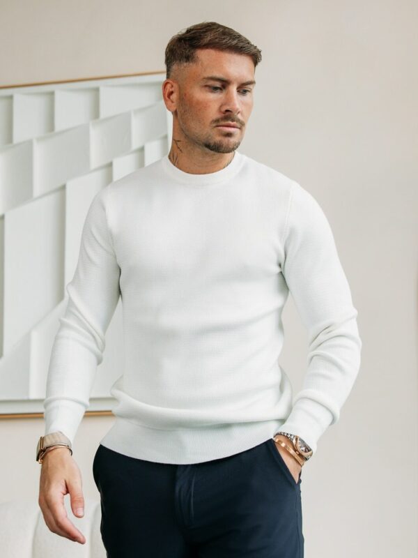 Facetune_02-09-2026-14-33-51 Knitted timeless crewneck - White