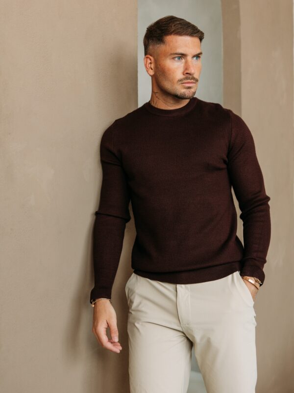 Facetune_02-09-2026-14-49-03 Knitted timeless crewneck - Choco